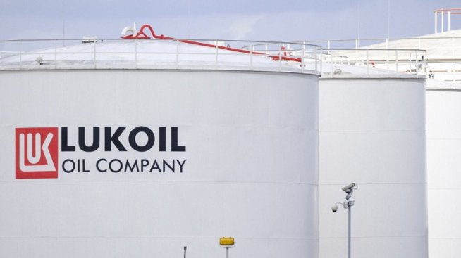 България спира вноса на руски суров петрол