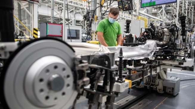 Skoda планира да доизгради 10 хил. коли в периода на съкратено производство