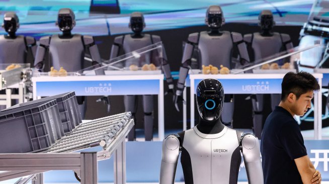 Хуманоидни роботи, AI и въпрос за 5 млрд. долара - балон или бъдеще очаква Китай?