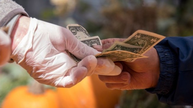 Как да се разпредели цената на пандемията?