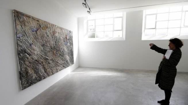 Sotheby's реализира успешен търг на изкуство в Хонконг