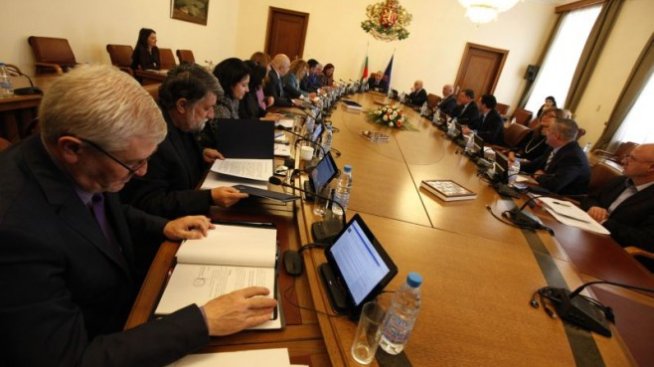 Бъчварова отчита спад на влезлите в България бежанци