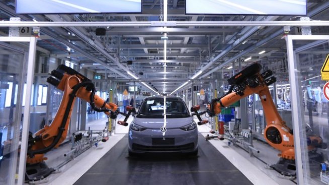Volkswagen заделя над 70 млрд. евро за инвестиции в нови технологии до 2025 г.
