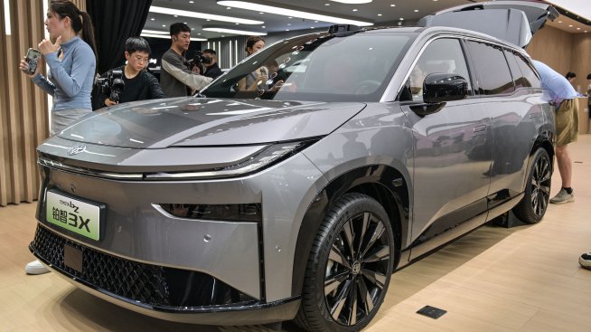 Toyota атакува отново пазара в Китай с нова стратегия и по-достъпни модели