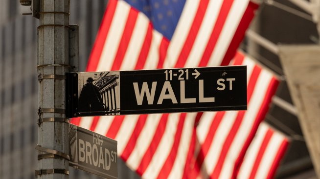 Прогнозата за ново намаление на лихвите в САЩ окрили Wall Street
