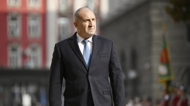 Политолог: Румен Радев се цели в първо или второ място на изборите