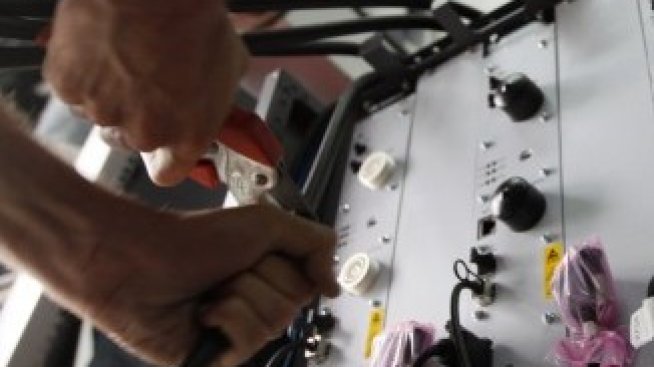 Франция спира интернета на потребител заради споделяне на файлове