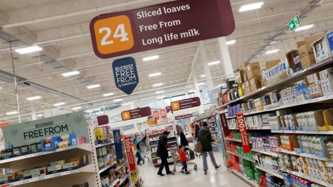 Британските продажби на дребно отчитат най-голям спад за последните 5 месеца