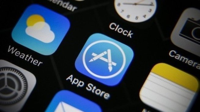 Южна Корея нанася удар по доминацията на Google и Apple 