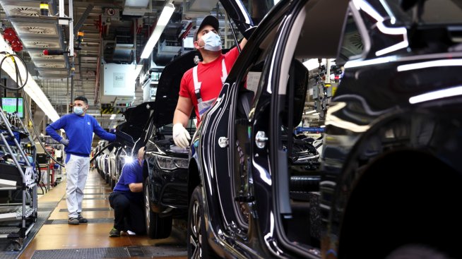 Volkswagen ще изплати еднократен инфлационен бонус от 3000 евро на служителите