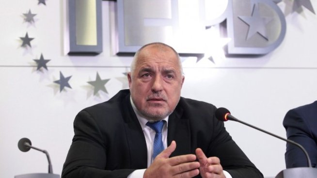 Проектът за Конституция на ГЕРБ влиза в парламента още днес