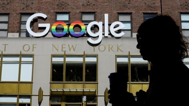 Google използва AI, за да увеличи печалбите на бизнеса от онлайн продажби