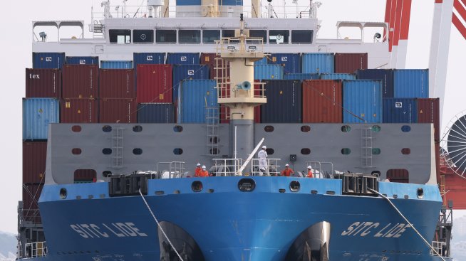 Япония отново изпадна в търговски дефицит през юли