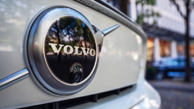 Печалбата на Volvo надмина очакванията въпреки проблемите с доставките