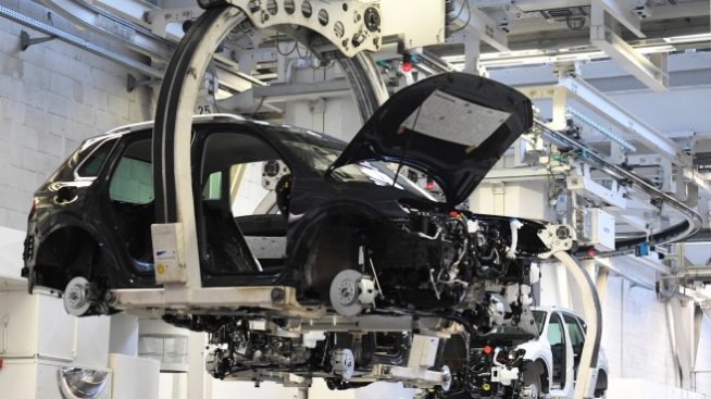 Глоба от по 1 млрд. евро за Daimler, BMW и Volkswagen