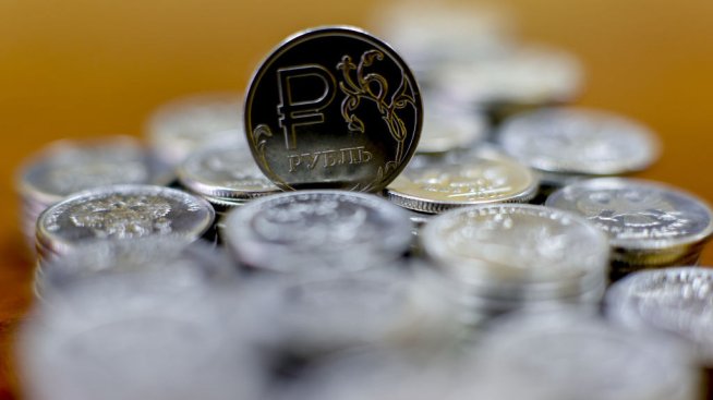 Инвазията в Украйна и санкциите изпразват хазната на Русия