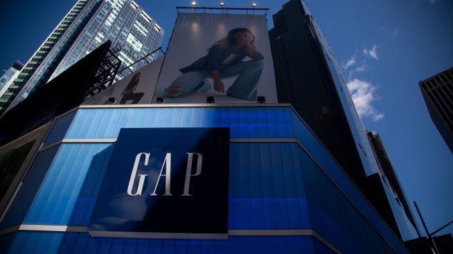 Gap отчете голяма загуба и спад на приходите