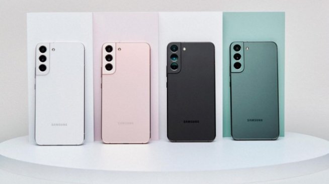 Galaxy S22, S22+ и S22 Ultra - новите звезди в портфолиото на Samsung