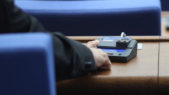 Почивка след почивка - Народното събрание прави втори опит за избор на председател