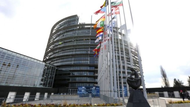 Евродепутати може лично да проверяват как се усвояват евросредства в България