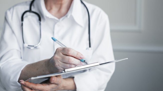 Лекарският съюз: Потребителската такса за преглед трябва да е 1% от минималната заплата