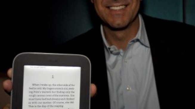 Microsoft инвестира 300 млн. долара в електронния четец Nook на Barnes and Noble