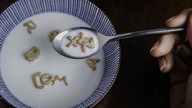 Думата на годината на Oxford описва манипулации със съдържанието в социалните мрежи