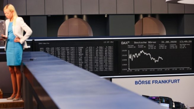 Deutsche Bank повлече Dax силно надолу 