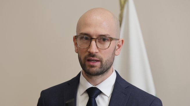 Служебният кабинет ще запази ръста на заплатите в държавния сектор с 5%