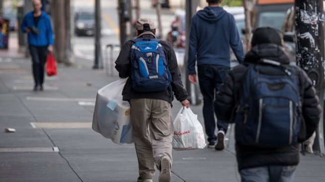 Потребителските разходи в САЩ ще започнат да намаляват заради по-ниските доходи