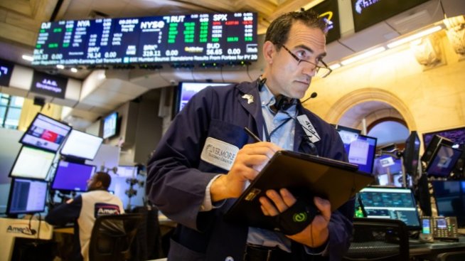 Dow записа първа положителна сесия от началото на юни