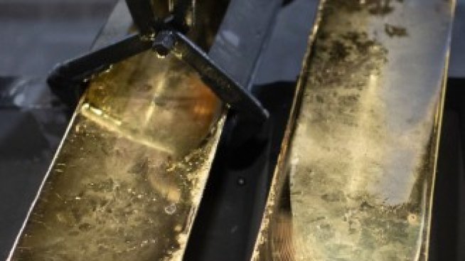 Г-7 забранява вноса на ново руско злато от вторник