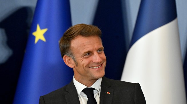 Предупреждението на френското финансово министерство за дефицита засилва проблемите на Макрон