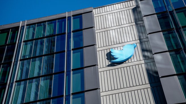 Twitter спира профилите, следящи хора в реално време