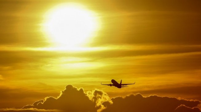 ЕК разследва държавна помощ за румънската авиокомпания TAROM