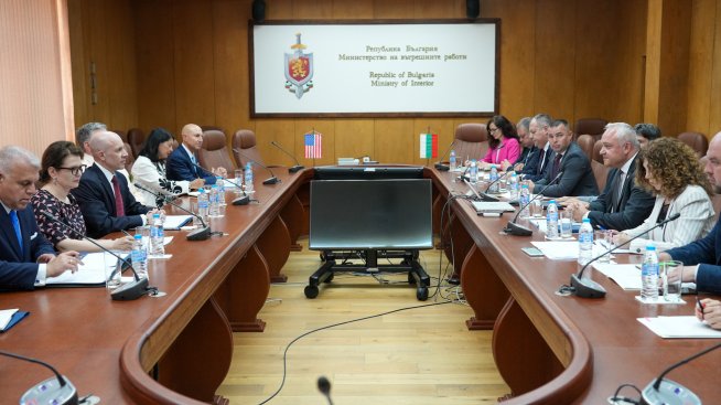 Визите за българи за САЩ остават до постигане на под 3% откази