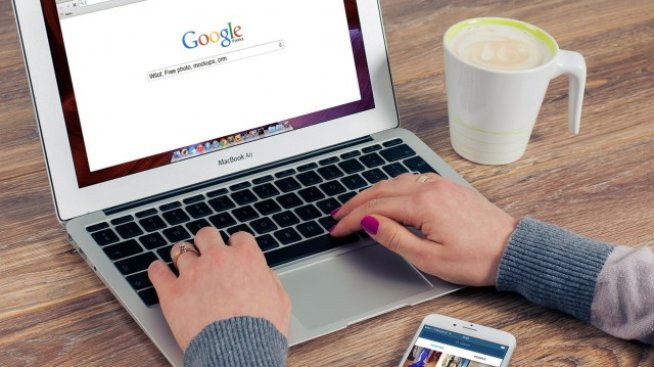 Google започва да разкрива все повече за себе си на анализаторите
