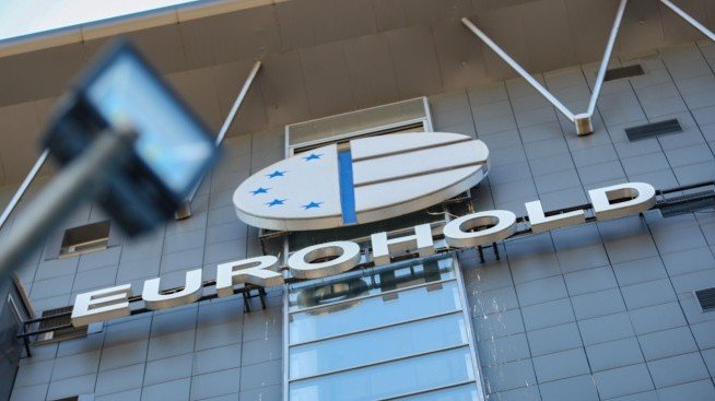 Еврохолд убеждава КЗК за сделката за ЧЕЗ с нови документи