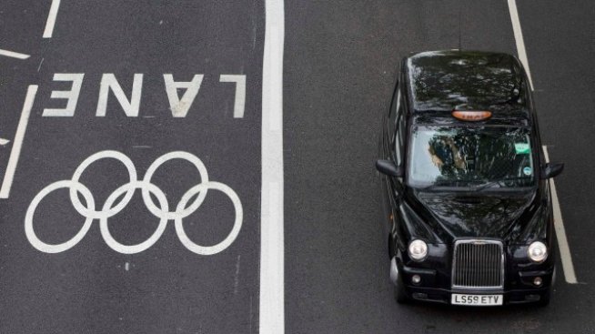 Черен ден за черните таксита на Лондон