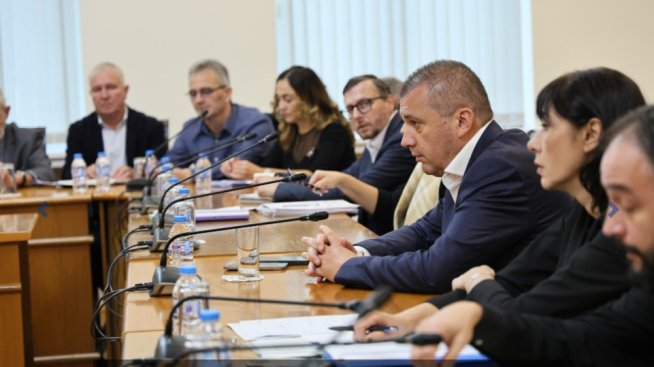 Две седмици имат БДЖ и &bdquo;Ивкони Експрес&ldquo; да приключат подготовката за съвместния модел на жп превози