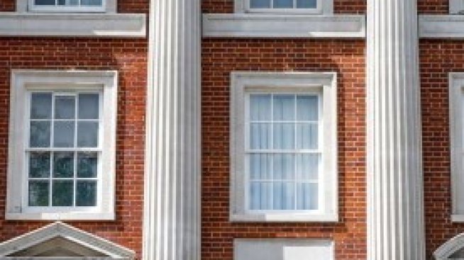 Нова грижа за купувачите на луксозни имоти в Лондон - къде да оставят самолетите си