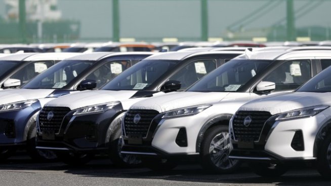 Nissan очаква свиване на оперативната загуба за годината