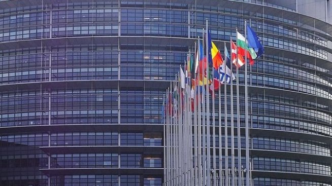 ЕС ще санкционира търговски партньори, ако блокират временните решения на СТО
