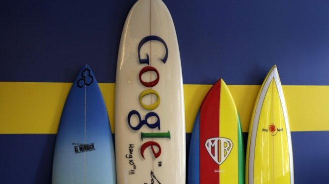 Google се съгласи да отвори Android за руски приложения