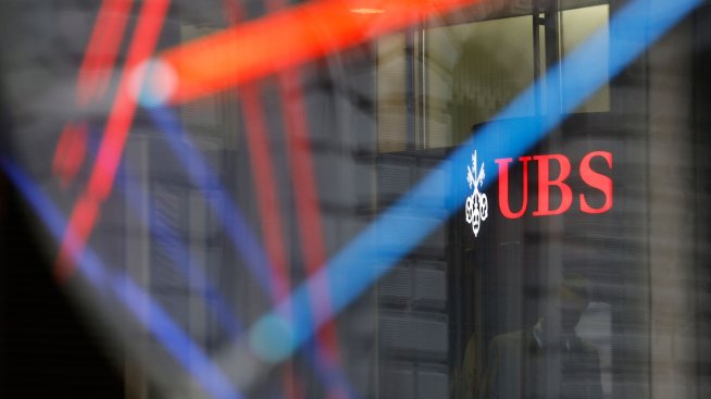 ЕК даде очаквана зелена светлина за придобиването на Credit Suisse от UBS