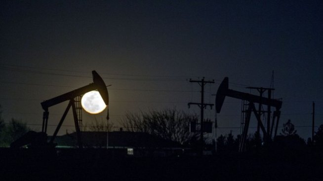 Big Oil се обръща към природата