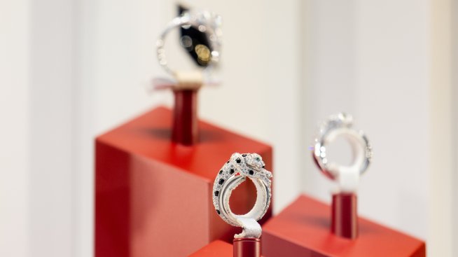 Richemont изненада с по-висок от очакванията ръст