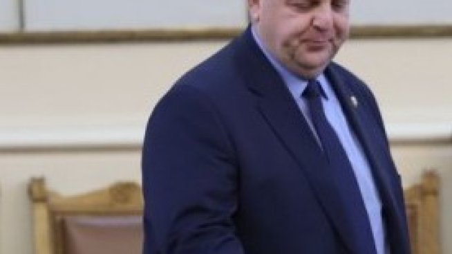 Красимир Каракачанов: Кризата прави комуникацията между партньорите по-добра