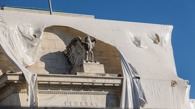 Годината на икономическите заблуди