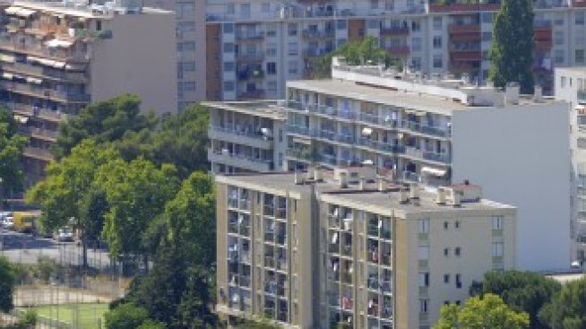 Френски регулатор предупреди банките да затегнат ипотечното кредитиране